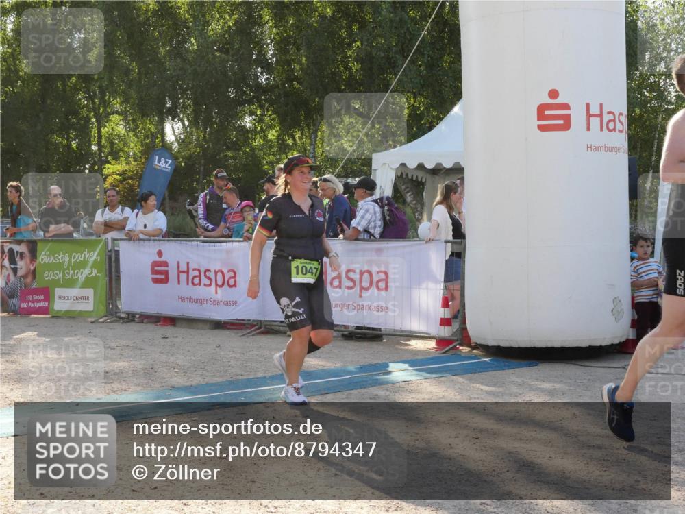 07.09.2025 - 19. Norderstedt Triathlon Zöllner http://msf.ph/oto/8794347 07.09.2025 16:46:40 Ziel 1047, 1619 meine-sportfotos.de