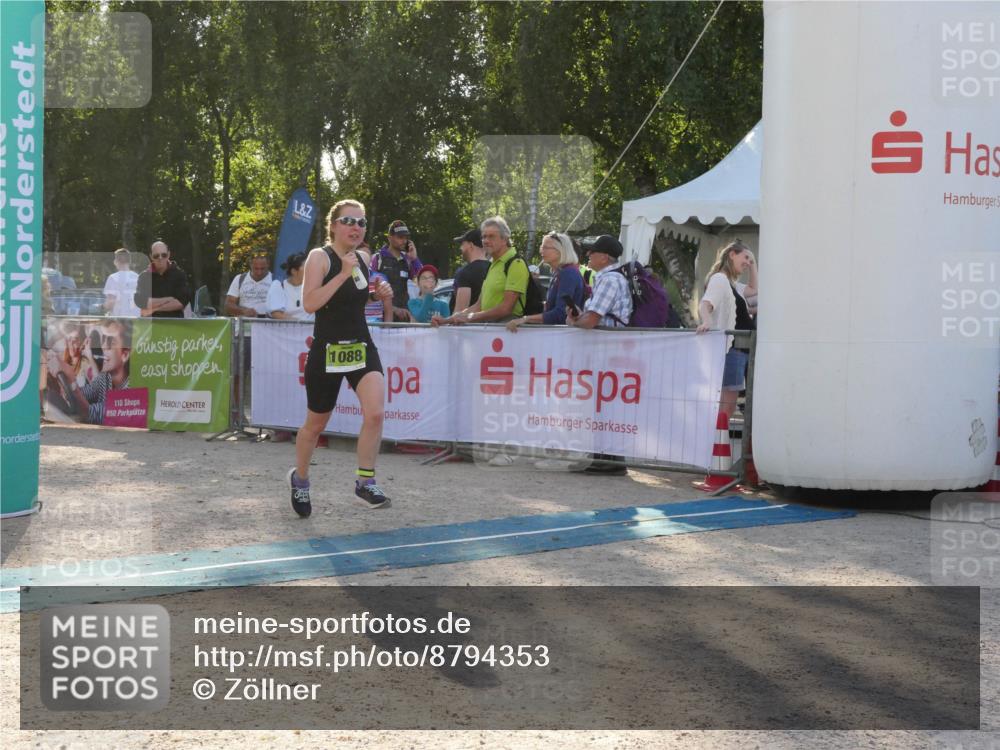 07.09.2025 - 19. Norderstedt Triathlon Zöllner http://msf.ph/oto/8794353 07.09.2025 16:46:47 Ziel 1088 meine-sportfotos.de