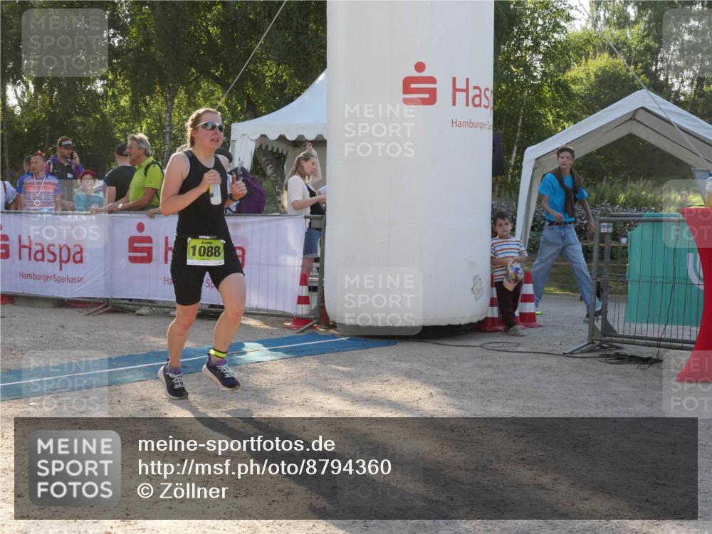 07.09.2025 - 19. Norderstedt Triathlon Zöllner http://msf.ph/oto/8794360 07.09.2025 16:46:48 Ziel 1088 meine-sportfotos.de