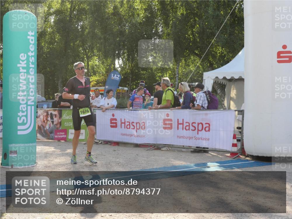 07.09.2025 - 19. Norderstedt Triathlon Zöllner http://msf.ph/oto/8794377 07.09.2025 16:47:08 Ziel 503, 1087, 1581, 1616 meine-sportfotos.de