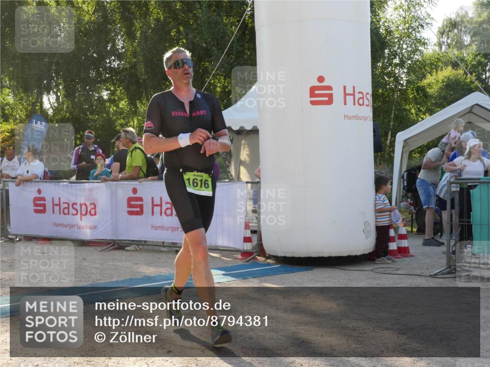 07.09.2025 - 19. Norderstedt Triathlon Zöllner http://msf.ph/oto/8794381 07.09.2025 16:47:09 Ziel 503, 1087, 1581, 1616 meine-sportfotos.de