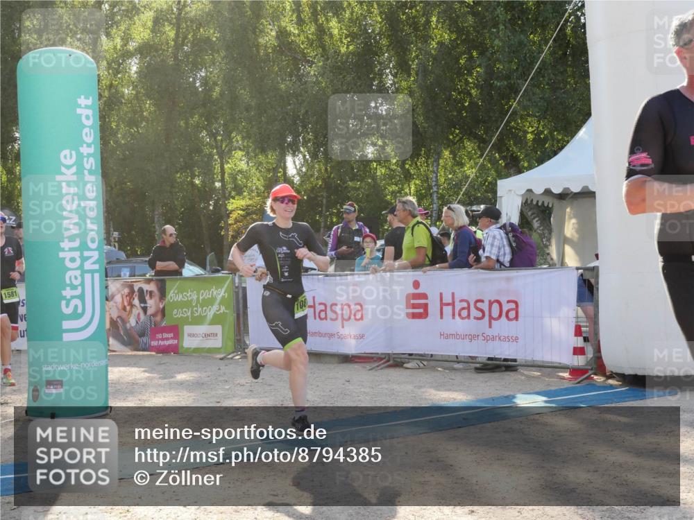 07.09.2025 - 19. Norderstedt Triathlon Zöllner http://msf.ph/oto/8794385 07.09.2025 16:47:10 Ziel 1087, 1581, 1616 meine-sportfotos.de