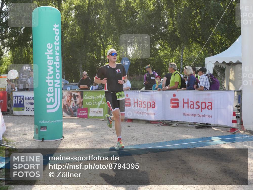 07.09.2025 - 19. Norderstedt Triathlon Zöllner http://msf.ph/oto/8794395 07.09.2025 16:47:12 Ziel 1087, 1581, 1611, 1616 meine-sportfotos.de