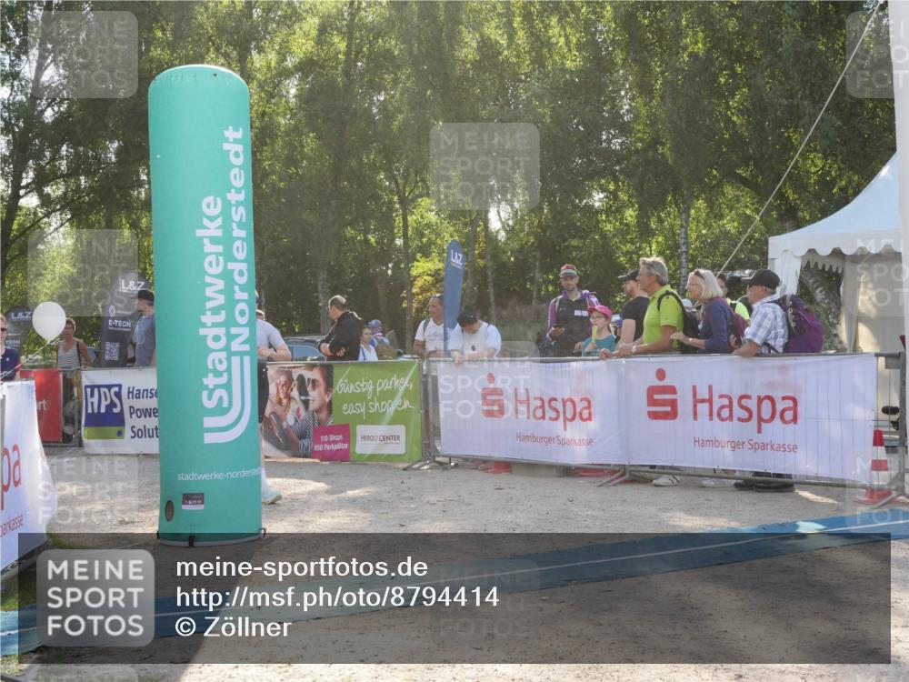 07.09.2025 - 19. Norderstedt Triathlon Zöllner http://msf.ph/oto/8794414 07.09.2025 16:47:19 Ziel 1069, 1541, 1611 meine-sportfotos.de
