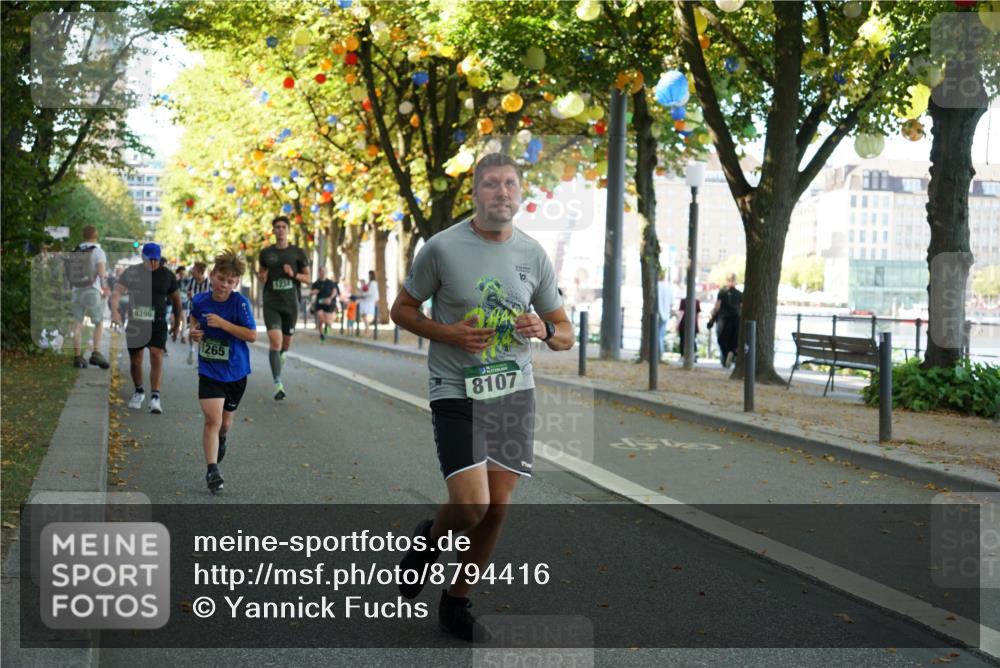 07.09.2025 - BARMER Alsterlauf Yannick Fuchs http://msf.ph/oto/8794416 07.09.2025 11:42:20 Laufen 6396, 1265, 1234, 8107 meine-sportfotos.de