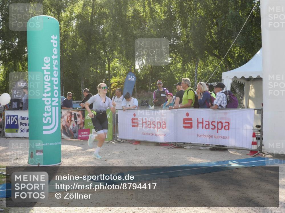 07.09.2025 - 19. Norderstedt Triathlon Zöllner http://msf.ph/oto/8794417 07.09.2025 16:47:19 Ziel 1069, 1541, 1611 meine-sportfotos.de