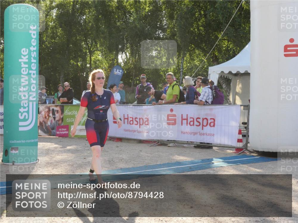 07.09.2025 - 19. Norderstedt Triathlon Zöllner http://msf.ph/oto/8794428 07.09.2025 16:47:24 Ziel 1069, 1541 meine-sportfotos.de