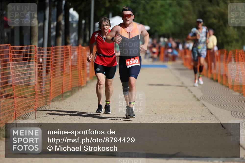 07.09.2025 - 19. Norderstedt Triathlon Michael Strokosch http://msf.ph/oto/8794429 07.09.2025 11:50:54 Laufen 787, 1229, 1340 meine-sportfotos.de
