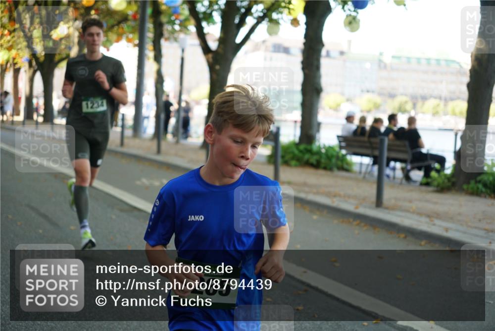 07.09.2025 - BARMER Alsterlauf Yannick Fuchs http://msf.ph/oto/8794439 07.09.2025 11:42:23 Laufen 1234, 36, 265 meine-sportfotos.de
