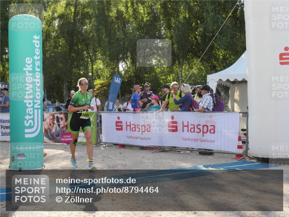 07.09.2025 - 19. Norderstedt Triathlon Zöllner http://msf.ph/oto/8794464 07.09.2025 16:48:03 Ziel 1489, 1623, 1628 meine-sportfotos.de