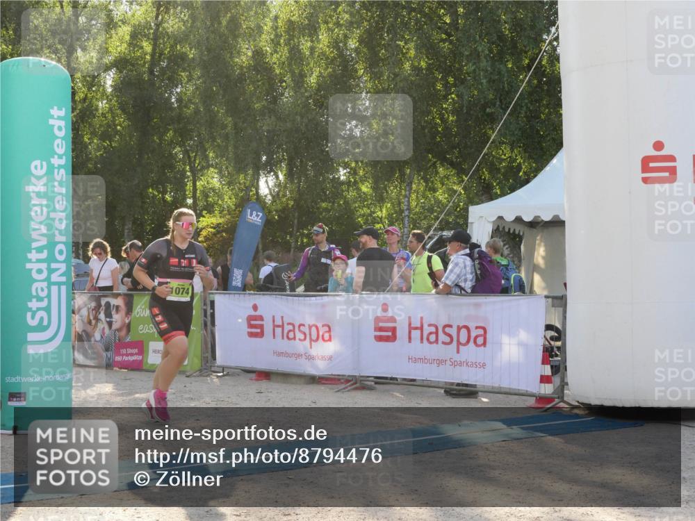 07.09.2025 - 19. Norderstedt Triathlon Zöllner http://msf.ph/oto/8794476 07.09.2025 16:48:32 Ziel 1074 meine-sportfotos.de