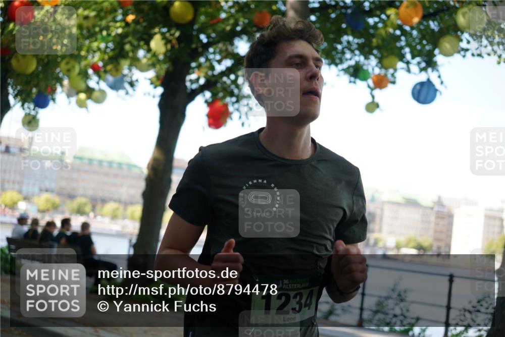 07.09.2025 - BARMER Alsterlauf Yannick Fuchs http://msf.ph/oto/8794478 07.09.2025 11:42:25 Laufen 0, 36, 1234 meine-sportfotos.de