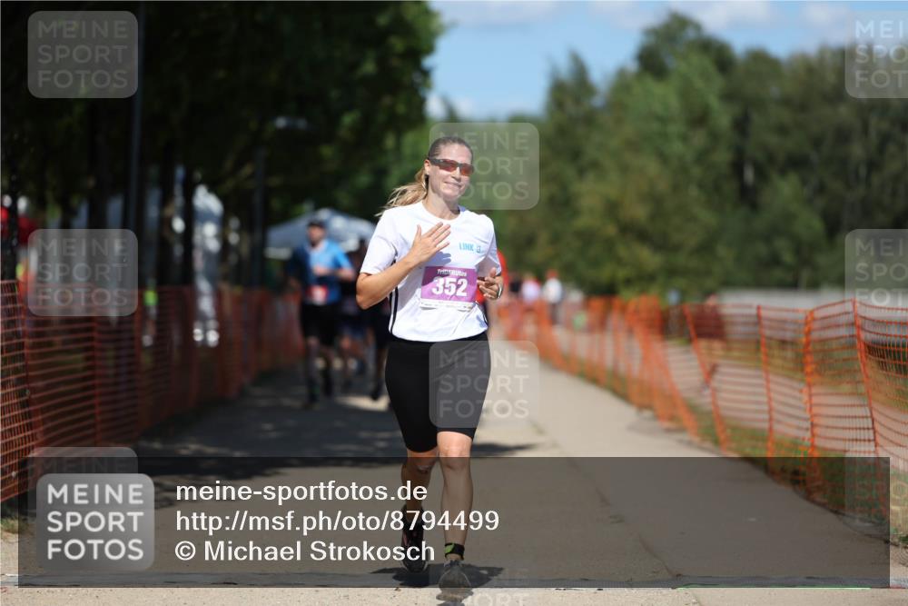 07.09.2025 - 19. Norderstedt Triathlon Michael Strokosch http://msf.ph/oto/8794499 07.09.2025 13:48:05 Laufen 316, 352 meine-sportfotos.de