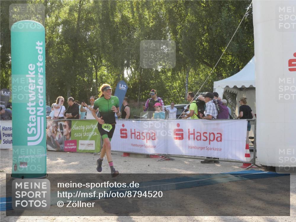 07.09.2025 - 19. Norderstedt Triathlon Zöllner http://msf.ph/oto/8794520 07.09.2025 16:48:57 Ziel 467, 1093, 1575 meine-sportfotos.de