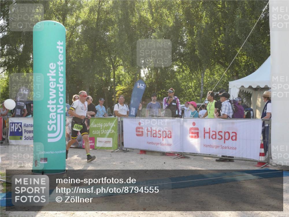 07.09.2025 - 19. Norderstedt Triathlon Zöllner http://msf.ph/oto/8794555 07.09.2025 16:49:09 Ziel 399, 1103, 1497, 1589 meine-sportfotos.de