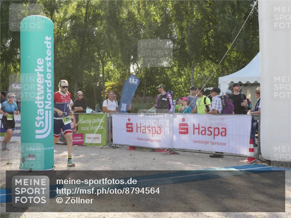 07.09.2025 - 19. Norderstedt Triathlon Zöllner http://msf.ph/oto/8794564 07.09.2025 16:49:12 Ziel 399, 1103, 1497, 1589 meine-sportfotos.de
