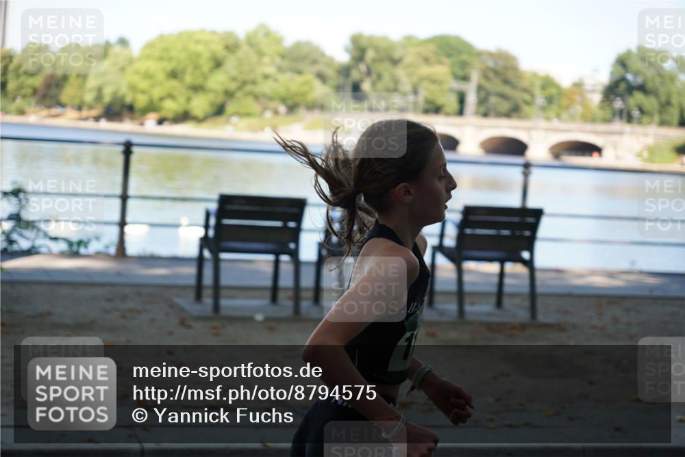 07.09.2025 - BARMER Alsterlauf Yannick Fuchs http://msf.ph/oto/8794575 07.09.2025 11:42:33 Laufen  meine-sportfotos.de