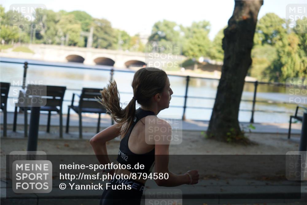 07.09.2025 - BARMER Alsterlauf Yannick Fuchs http://msf.ph/oto/8794580 07.09.2025 11:42:33 Laufen 1892 meine-sportfotos.de