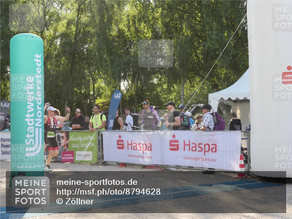 07.09.2025 - 19. Norderstedt Triathlon Zöllner http://msf.ph/oto/8794628 07.09.2025 16:49:40 Ziel 1574 meine-sportfotos.de