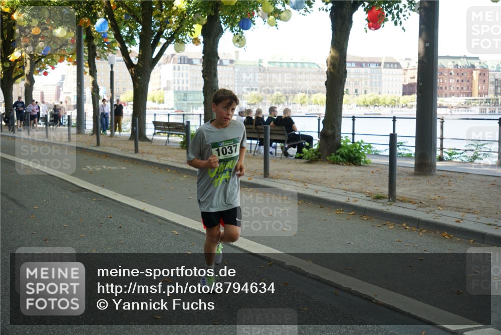 07.09.2025 - BARMER Alsterlauf Yannick Fuchs http://msf.ph/oto/8794634 07.09.2025 11:42:37 Laufen 1037 meine-sportfotos.de