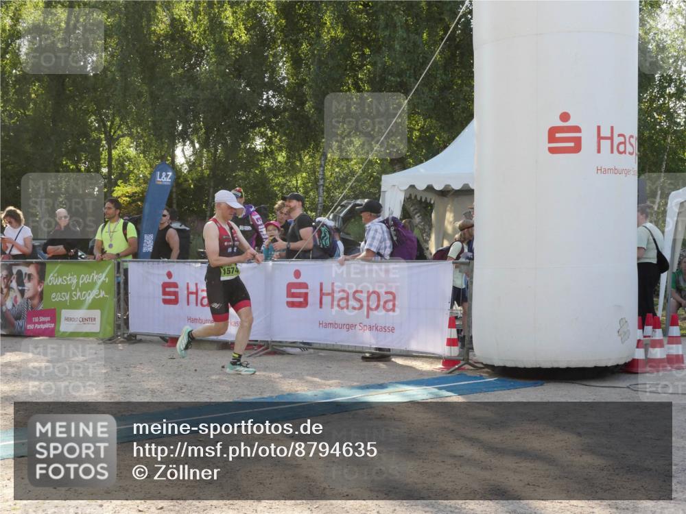 07.09.2025 - 19. Norderstedt Triathlon Zöllner http://msf.ph/oto/8794635 07.09.2025 16:49:40 Ziel 1574 meine-sportfotos.de