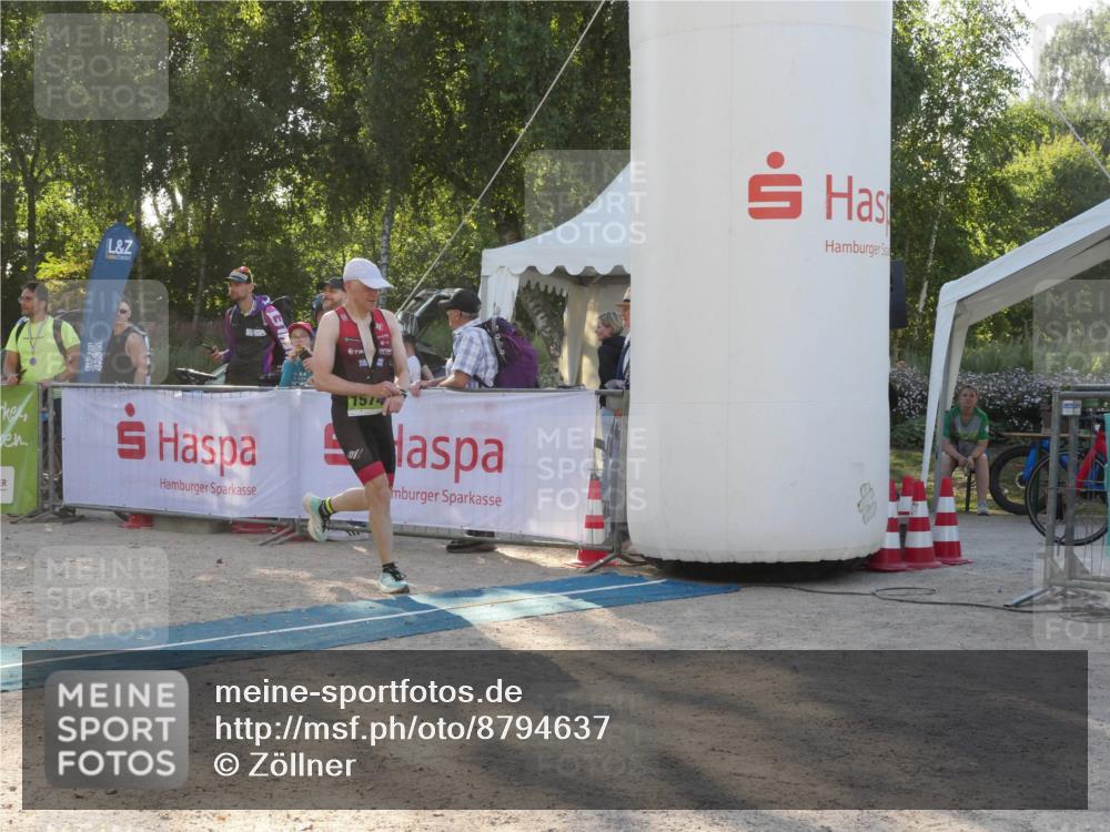 07.09.2025 - 19. Norderstedt Triathlon Zöllner http://msf.ph/oto/8794637 07.09.2025 16:49:41 Ziel 1574 meine-sportfotos.de