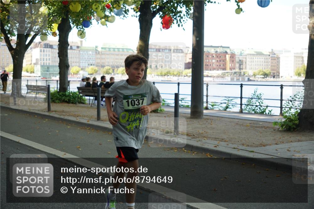 07.09.2025 - BARMER Alsterlauf Yannick Fuchs http://msf.ph/oto/8794649 07.09.2025 11:42:38 Laufen 1037 meine-sportfotos.de