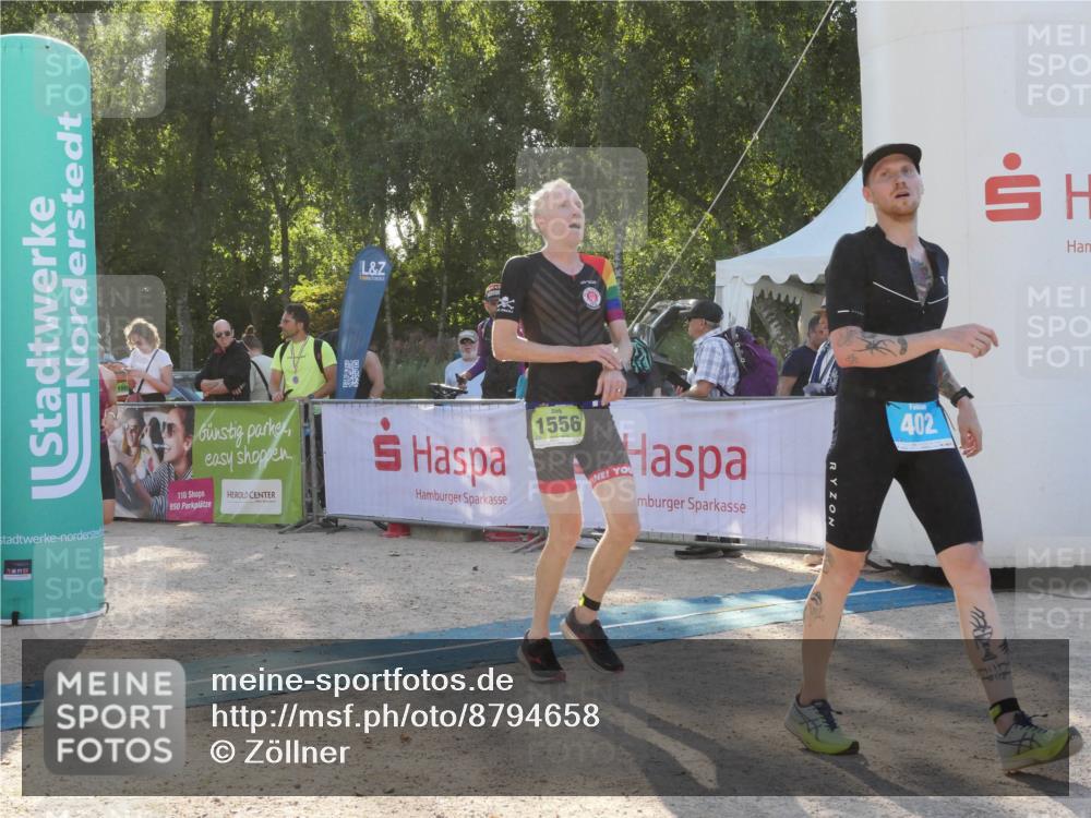 07.09.2025 - 19. Norderstedt Triathlon Zöllner http://msf.ph/oto/8794658 07.09.2025 16:49:54 Ziel 402, 464, 1556 meine-sportfotos.de
