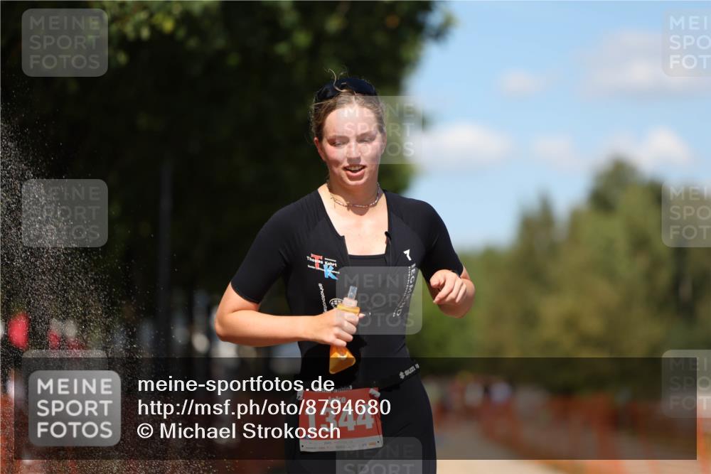 07.09.2025 - 19. Norderstedt Triathlon Michael Strokosch http://msf.ph/oto/8794680 07.09.2025 13:48:19 Laufen 264, 1344 meine-sportfotos.de