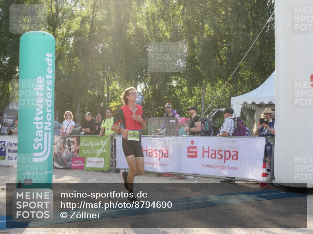 07.09.2025 - 19. Norderstedt Triathlon Zöllner http://msf.ph/oto/8794690 07.09.2025 16:50:21 Ziel 1585 meine-sportfotos.de