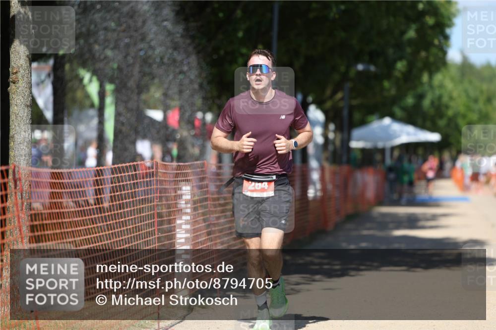 07.09.2025 - 19. Norderstedt Triathlon Michael Strokosch http://msf.ph/oto/8794705 07.09.2025 13:48:26 Laufen 264 meine-sportfotos.de