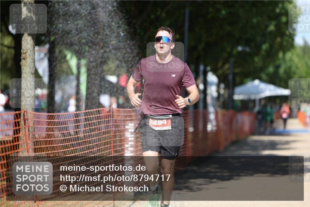 07.09.2025 - 19. Norderstedt Triathlon Michael Strokosch http://msf.ph/oto/8794717 07.09.2025 13:48:27 Laufen 264 meine-sportfotos.de