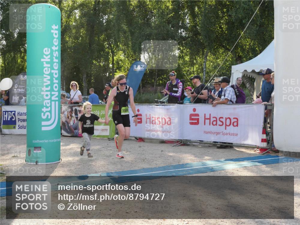 07.09.2025 - 19. Norderstedt Triathlon Zöllner http://msf.ph/oto/8794727 07.09.2025 16:51:01 Ziel 1061, 1424, 1559 meine-sportfotos.de
