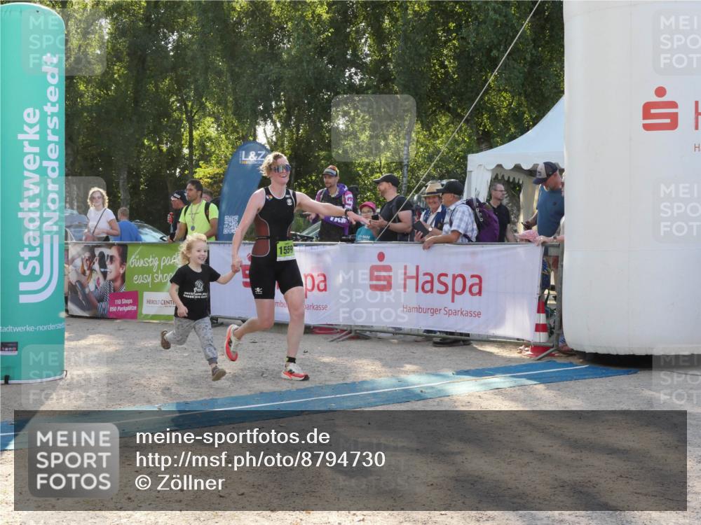 07.09.2025 - 19. Norderstedt Triathlon Zöllner http://msf.ph/oto/8794730 07.09.2025 16:51:01 Ziel 1061, 1424, 1559 meine-sportfotos.de