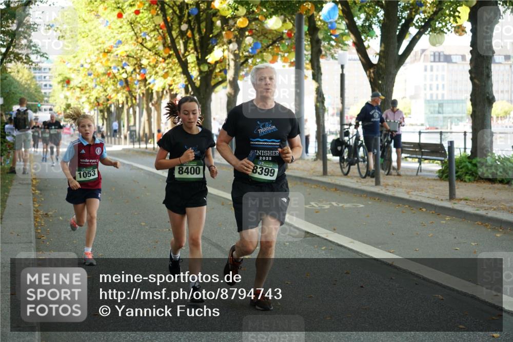 07.09.2025 - BARMER Alsterlauf Yannick Fuchs http://msf.ph/oto/8794743 07.09.2025 11:42:52 Laufen 2025, 8399, 1053, 8400 meine-sportfotos.de