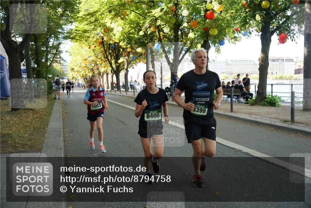 07.09.2025 - BARMER Alsterlauf Yannick Fuchs http://msf.ph/oto/8794758 07.09.2025 11:42:53 Laufen 1053, 111, 8400, 2025, 8399 meine-sportfotos.de