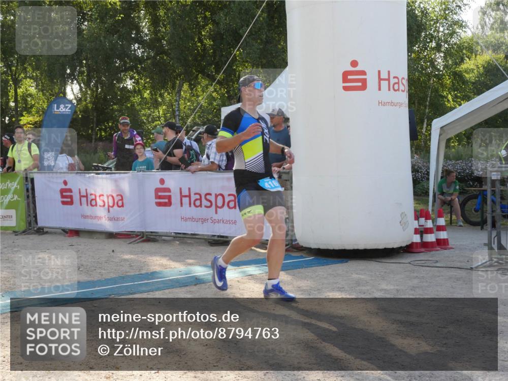 07.09.2025 - 19. Norderstedt Triathlon Zöllner http://msf.ph/oto/8794763 07.09.2025 16:51:07 Ziel 416, 1061, 1424, 1559 meine-sportfotos.de