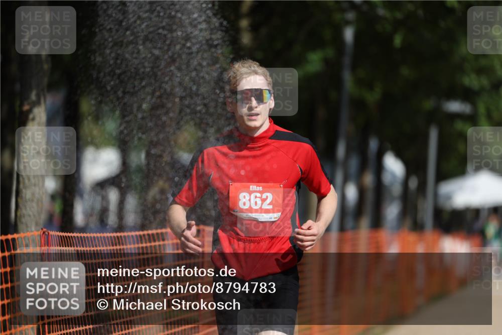 07.09.2025 - 19. Norderstedt Triathlon Michael Strokosch http://msf.ph/oto/8794783 07.09.2025 11:51:55 Laufen 862, 1170, 1206 meine-sportfotos.de