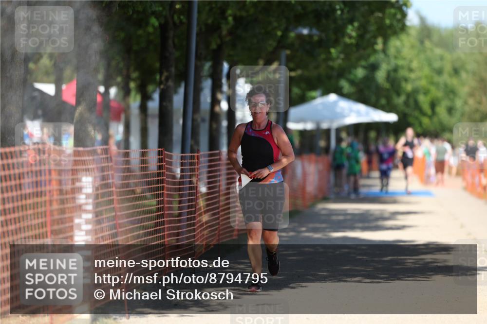 07.09.2025 - 19. Norderstedt Triathlon Michael Strokosch http://msf.ph/oto/8794795 07.09.2025 13:48:50 Laufen 789 meine-sportfotos.de