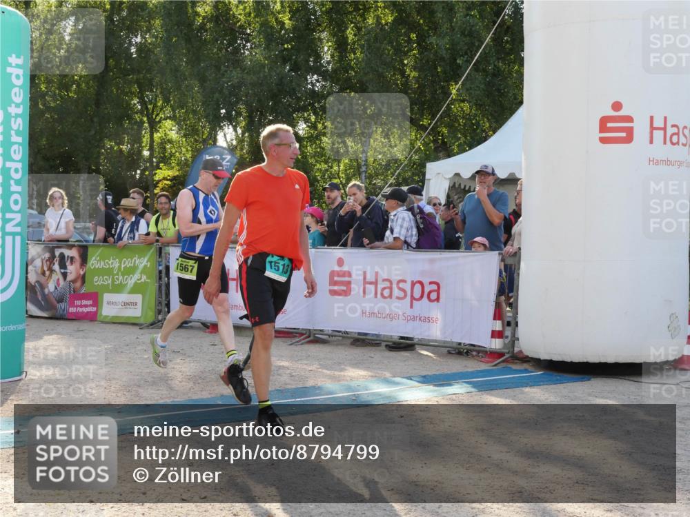 07.09.2025 - 19. Norderstedt Triathlon Zöllner http://msf.ph/oto/8794799 07.09.2025 16:52:01 Ziel 431, 1084, 1092, 1513, 1567 meine-sportfotos.de