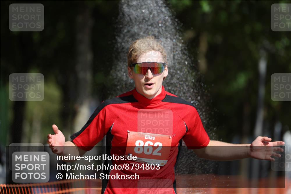07.09.2025 - 19. Norderstedt Triathlon Michael Strokosch http://msf.ph/oto/8794803 07.09.2025 11:51:56 Laufen 862, 1170 meine-sportfotos.de