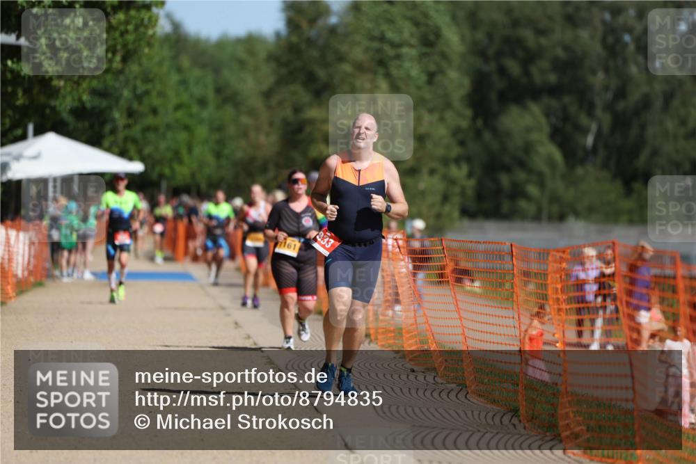 07.09.2025 - 19. Norderstedt Triathlon Michael Strokosch http://msf.ph/oto/8794835 07.09.2025 11:52:04 Laufen 833 meine-sportfotos.de