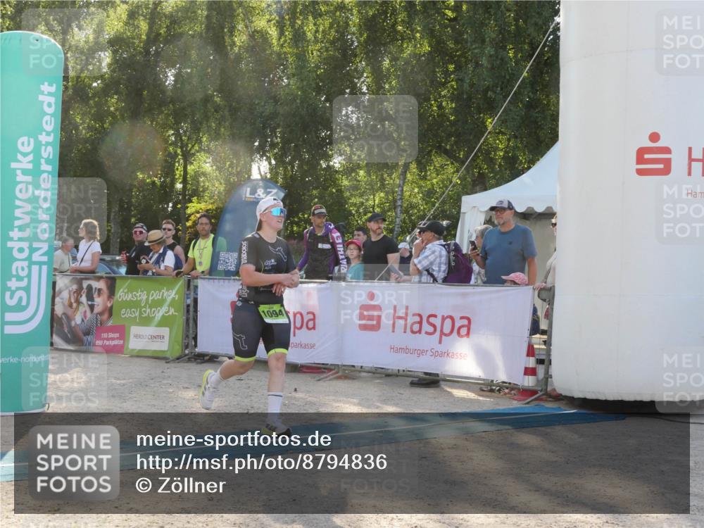 07.09.2025 - 19. Norderstedt Triathlon Zöllner http://msf.ph/oto/8794836 07.09.2025 16:52:53 Ziel 1094 meine-sportfotos.de
