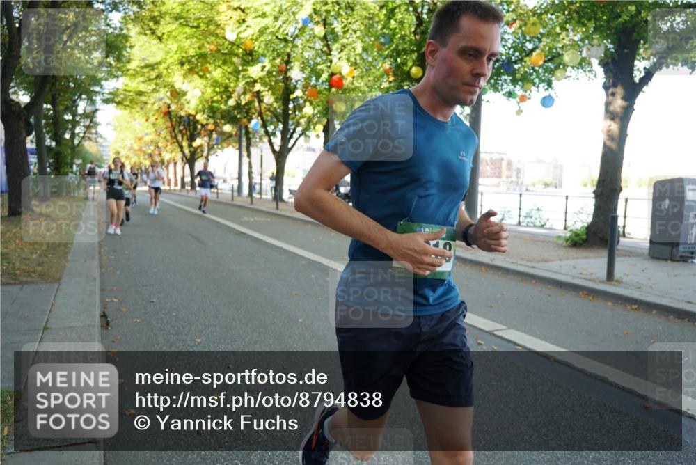 07.09.2025 - BARMER Alsterlauf Yannick Fuchs http://msf.ph/oto/8794838 07.09.2025 11:43:11 Laufen 136 meine-sportfotos.de