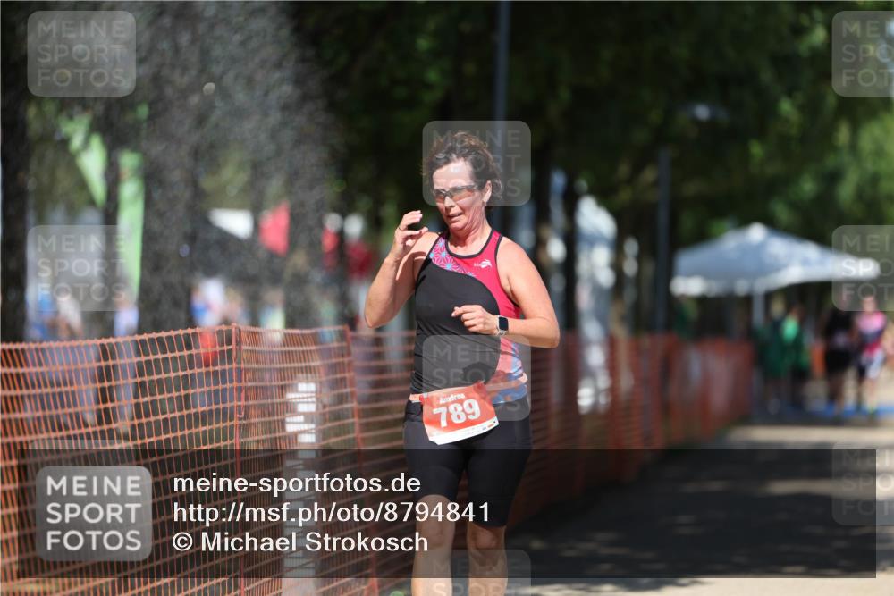 07.09.2025 - 19. Norderstedt Triathlon Michael Strokosch http://msf.ph/oto/8794841 07.09.2025 13:48:53 Laufen 789 meine-sportfotos.de