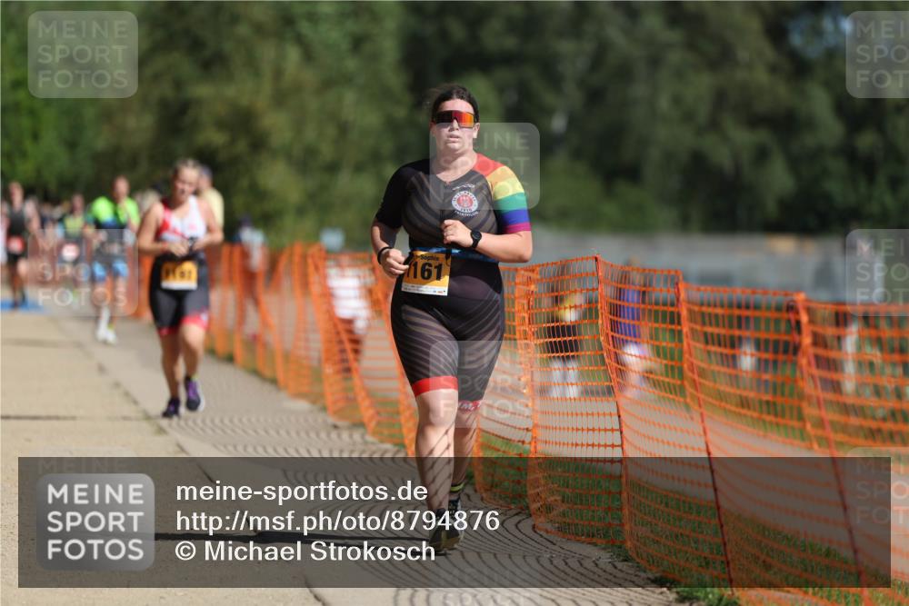 07.09.2025 - 19. Norderstedt Triathlon Michael Strokosch http://msf.ph/oto/8794876 07.09.2025 11:52:11 Laufen 200, 833, 1161, 1197 meine-sportfotos.de