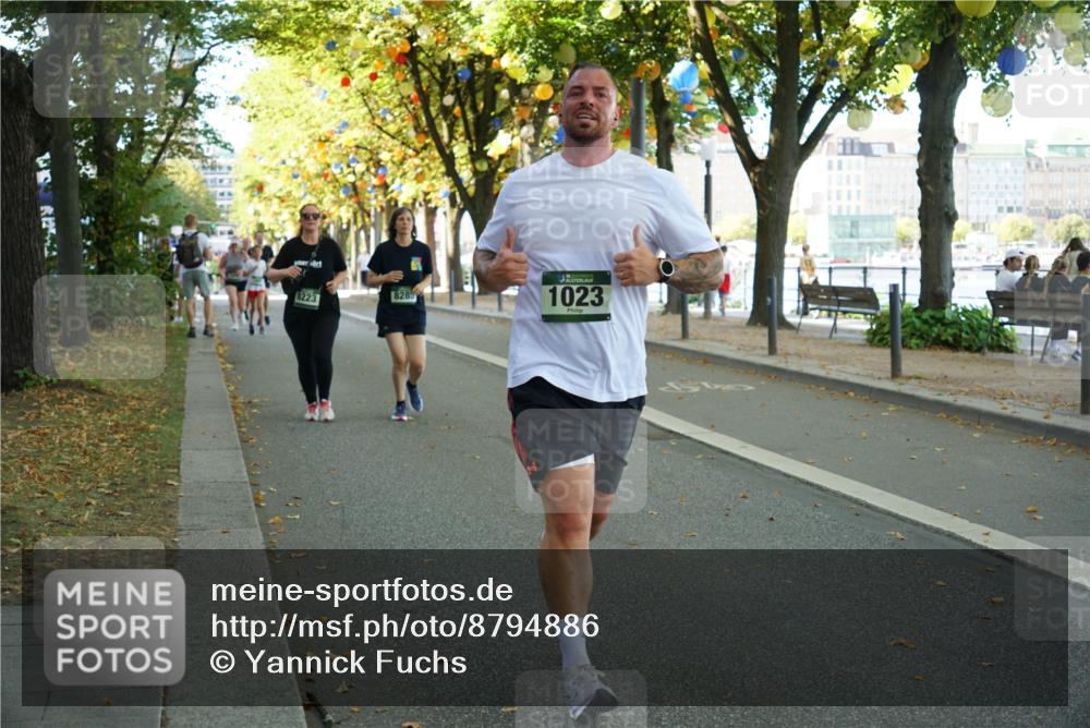 07.09.2025 - BARMER Alsterlauf Yannick Fuchs http://msf.ph/oto/8794886 07.09.2025 11:43:17 Laufen 8223, 8285, 1023 meine-sportfotos.de