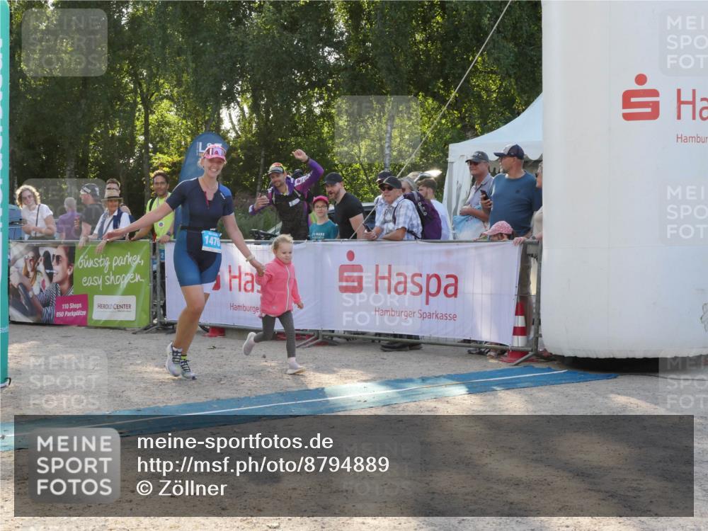 07.09.2025 - 19. Norderstedt Triathlon Zöllner http://msf.ph/oto/8794889 07.09.2025 16:54:17 Ziel 1470 meine-sportfotos.de