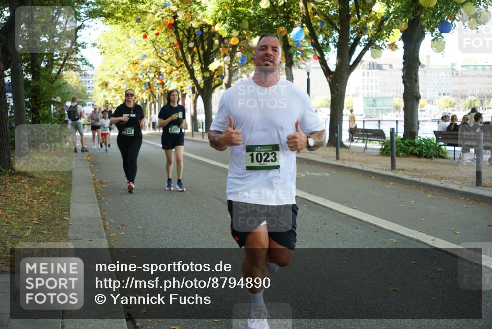 07.09.2025 - BARMER Alsterlauf Yannick Fuchs http://msf.ph/oto/8794890 07.09.2025 11:43:17 Laufen 8285, 1023 meine-sportfotos.de
