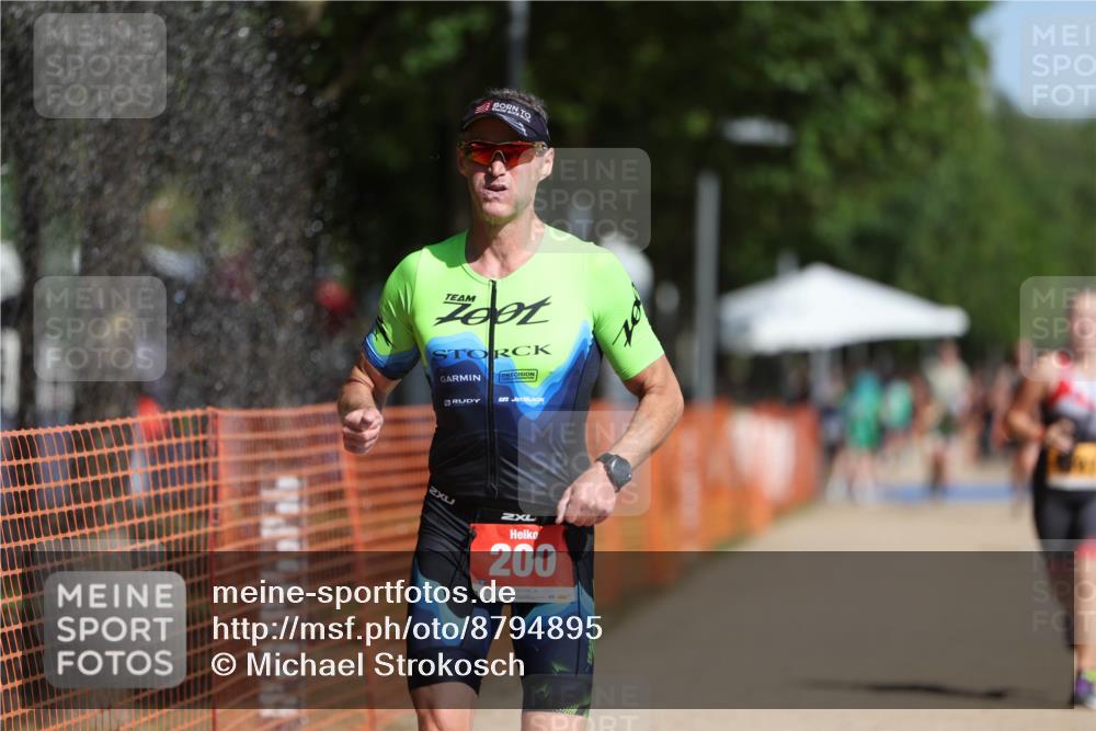 07.09.2025 - 19. Norderstedt Triathlon Michael Strokosch http://msf.ph/oto/8794895 07.09.2025 11:52:13 Laufen 200, 833, 1161, 1197 meine-sportfotos.de